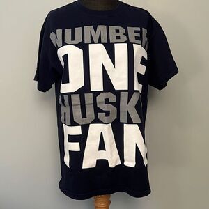 Number One Husky Fan Short Sleeve Graphic Tee